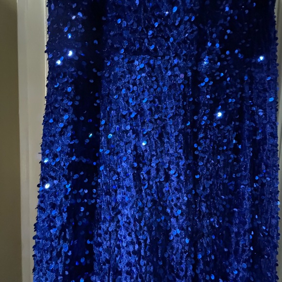 Fashion Nova Elegant Blue Sequin Dress - Picture 4 of 5